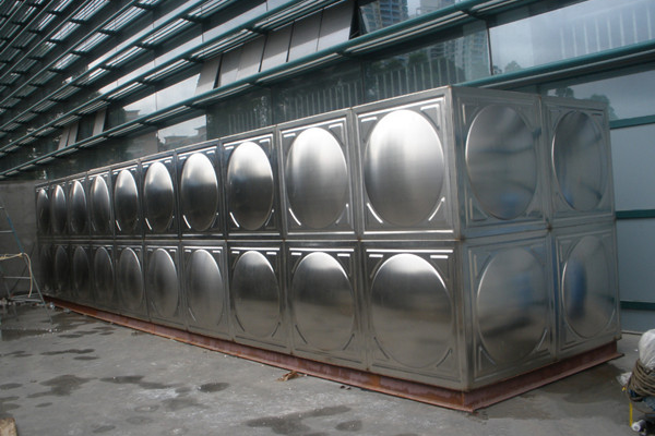 <a href='http://www.bdqnxf.cn/' target='_blank'>不銹鋼加工</a>廠家